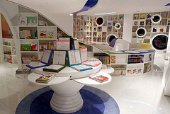 2311809913 be6e56c0c9 m Espacios Cool para Niños: Librería Kids Republic en Beijing 