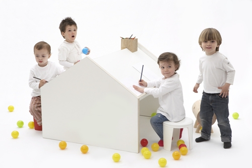 ninetonine DeskHouse, original escritorio para los peques