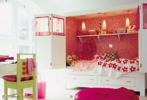 kidsfactory1 kidsfactory1 Una habitación infantil en un armario
